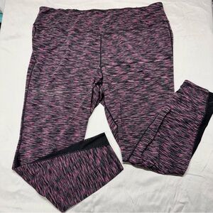 Livi Pink and Black Active Leggings Size 26/28